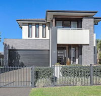 Luxury Brand New Home - Lightning Ridge Tourism