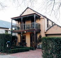 Luxury on Loch - Lightning Ridge Tourism