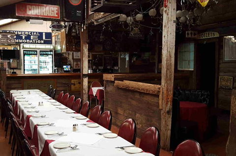 Madden's Commercial Hotel - Lightning Ridge Tourism 1
