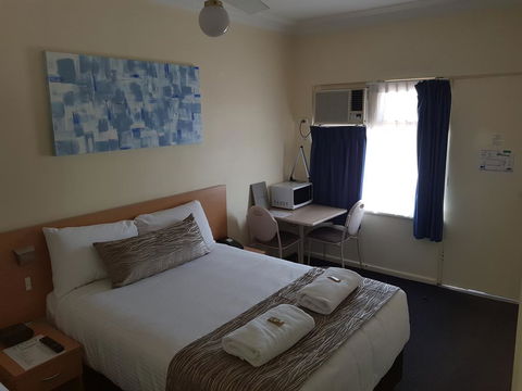 Maitland City Motel - Lightning Ridge Tourism 1