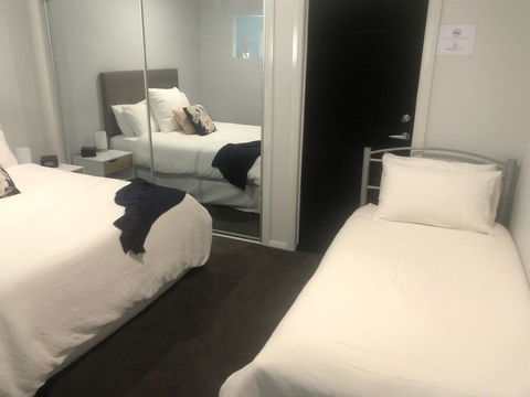 Mala Retreat, Shiraz Suite 5 Star Immaculate And Comfortable - Lightning Ridge Tourism 1