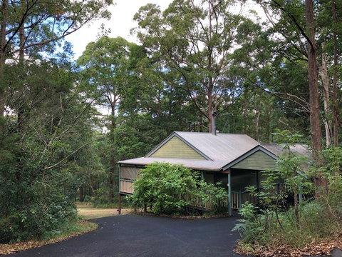 Maleny Country Cottages - Lightning Ridge Tourism 3