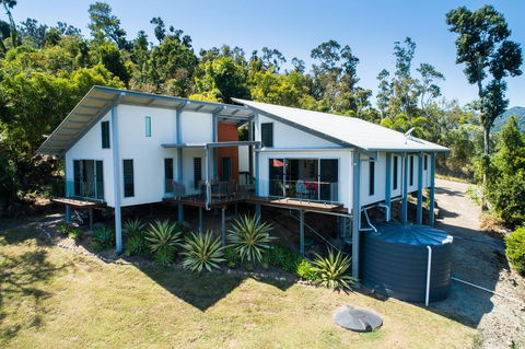MANDALAY ESCAPE, SECLUSION & SERENITY WITH A POOL - Lightning Ridge Tourism 2