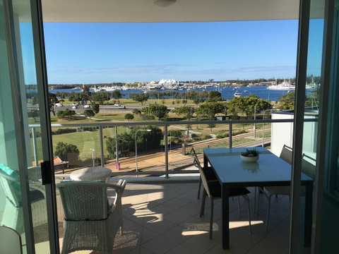Marina Ocean View - Lightning Ridge Tourism 1