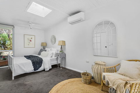 MARTHA COTTAGE - MT MARTHA - Lightning Ridge Tourism 3