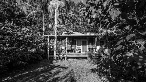 Mavis's Cabins @ Mt Warning - Lightning Ridge Tourism 2