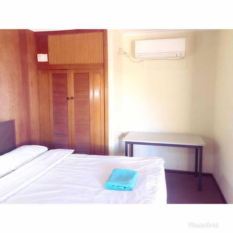 Meekatharra Hotel - Lightning Ridge Tourism 2