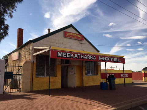 Meekatharra Hotel - Lightning Ridge Tourism 0