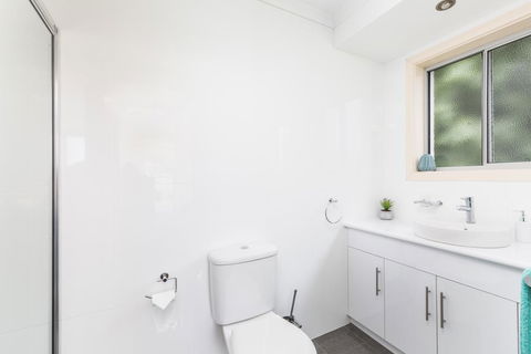 Megan House - Lightning Ridge Tourism 1