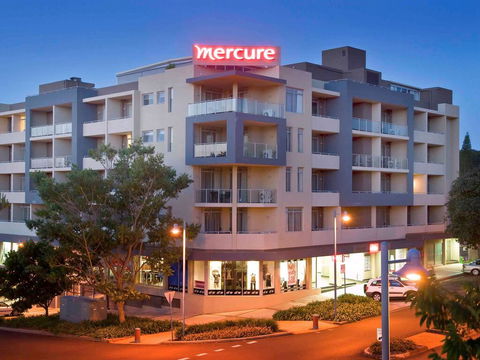 Mercure Centro Port Macquarie - Lightning Ridge Tourism 0