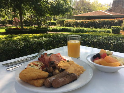 Mercure Resort Hunter Valley Gardens - Lightning Ridge Tourism 1