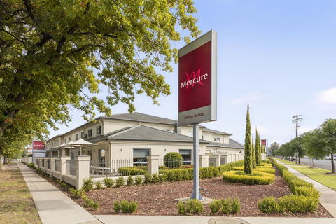 Mercure Wagga Wagga - Lightning Ridge Tourism 3