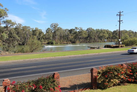 Mildura Riverview Motel - Lightning Ridge Tourism 3