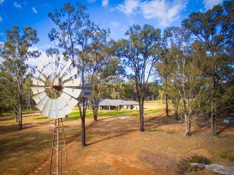 Mirambeena - Lightning Ridge Tourism 0