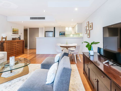 Modern Apartment With Large Courtyard And Short Walk To Bondi Beach - Lightning Ridge Tourism 1