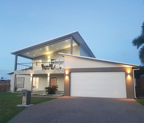 Modern Luxury Ocean Views - Lightning Ridge Tourism 0