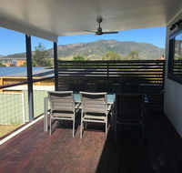 Mograni Views - Lightning Ridge Tourism