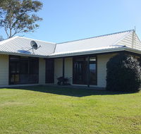 Molly Morgan Vineyard - Lightning Ridge Tourism