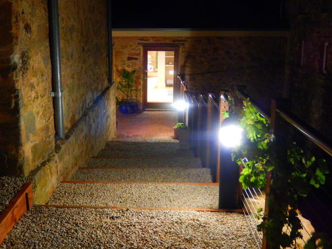 Morialta Barns - Lightning Ridge Tourism 2