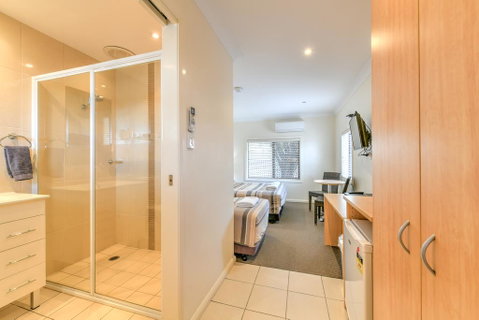 Motel Grande - Lightning Ridge Tourism 0