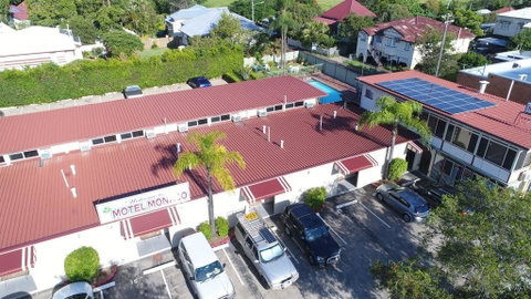 Motel Monaco - Lightning Ridge Tourism 1