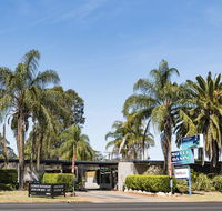 Motel Oasis - Lightning Ridge Tourism
