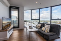 Mountain Park View Luxury 2 Bedroom AptBox Hill