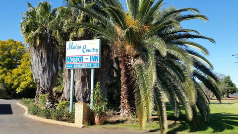 Mulga Country Motor Inn - Lightning Ridge Tourism 2