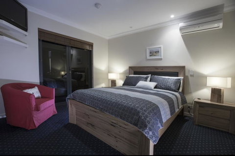 Murray River Lodge Luxury Boutique Accommodation B&B - Lightning Ridge Tourism 1