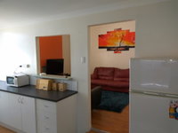 Book Boulder Accommodation Vacations Lightning Ridge Tourism Lightning Ridge Tourism