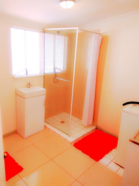 Forrest St Apartments - Lightning Ridge Tourism 14