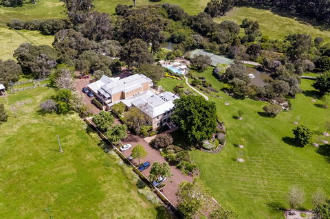 Grand Mercure Basildene Manor - Lightning Ridge Tourism 14