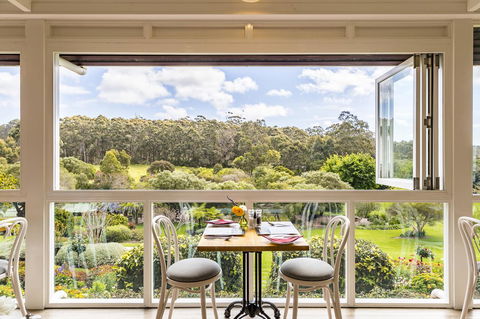 Grand Mercure Basildene Manor - Lightning Ridge Tourism 10