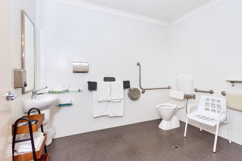 Quality Hotel Bayswater - Lightning Ridge Tourism 14