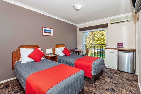 Quality Hotel Bayswater - Lightning Ridge Tourism 5