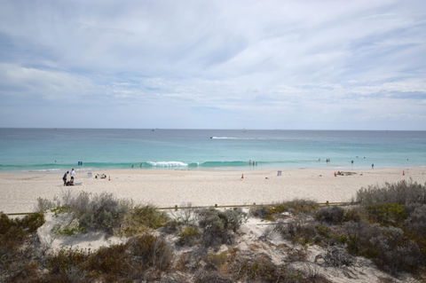 Scarborough Beach Front Resort - Shell Ten - Lightning Ridge Tourism 17