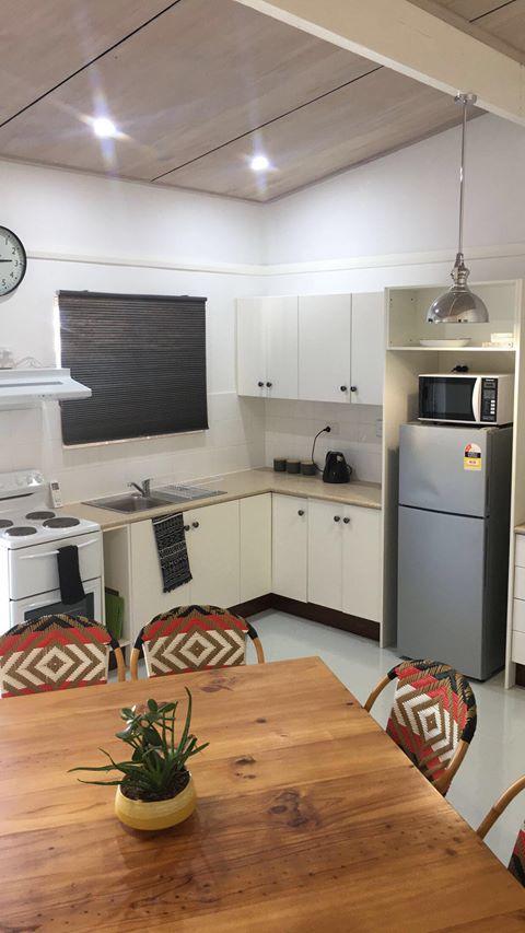 Capel Short-Stay Accommodation - Lightning Ridge Tourism 14