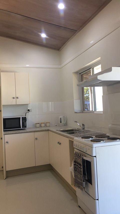 Capel Short-Stay Accommodation - Lightning Ridge Tourism 4