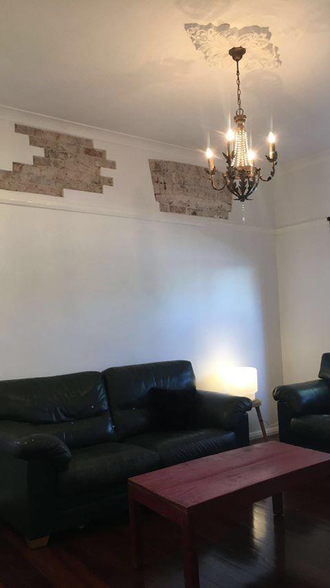 Capel Short-Stay Accommodation - Lightning Ridge Tourism 13