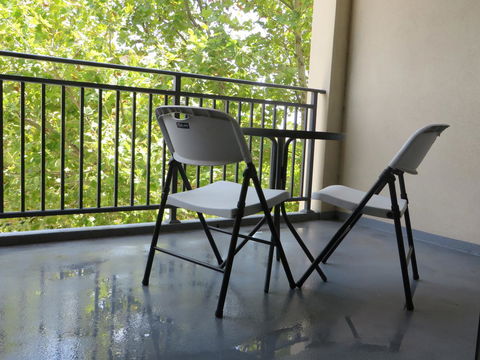 PTApartments - Lightning Ridge Tourism 9