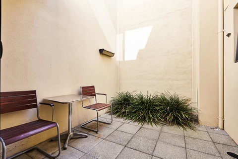 Fremantle Townhouse U/5 - Lightning Ridge Tourism 5