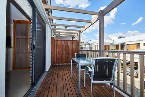 Fremantle Townhouse U/5 - Lightning Ridge Tourism 11