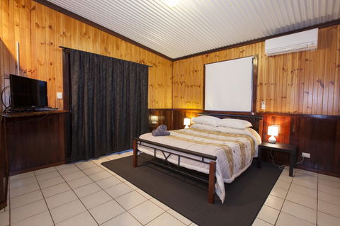 Rustic Retreat Esperance - Lightning Ridge Tourism 18