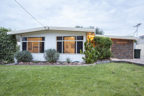 Rustic Retreat Esperance - Lightning Ridge Tourism 5