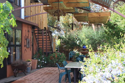 Hotham Ridge Estate - Lightning Ridge Tourism 26