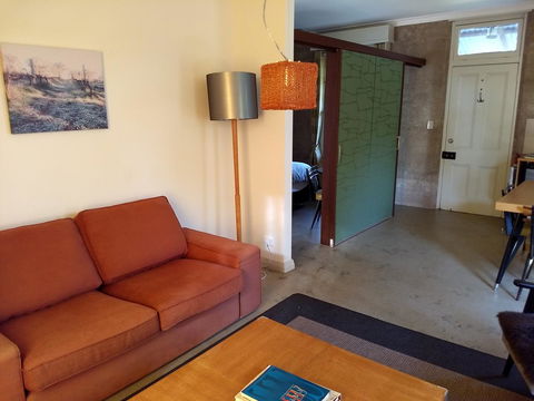 Hotham Ridge Estate - Lightning Ridge Tourism 21