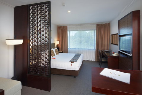 Pagoda Resort & Spa - Lightning Ridge Tourism 34