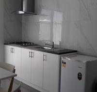 Alkimos Beach Cottage - Lightning Ridge Tourism