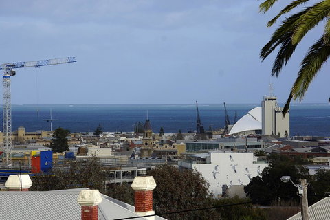 Studio 208 With Ocean Views - Lightning Ridge Tourism 22