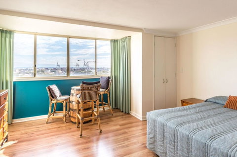 Studio 208 With Ocean Views - Lightning Ridge Tourism 0